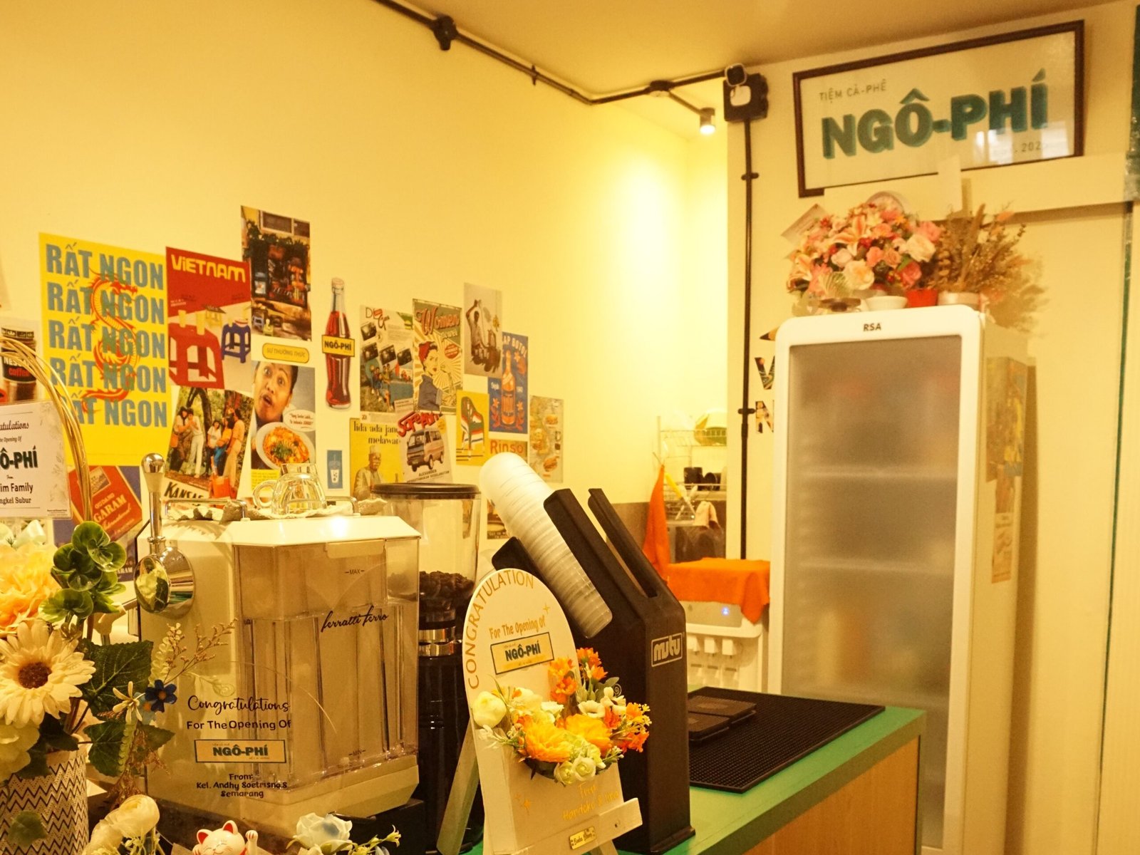 Image gallery marquee