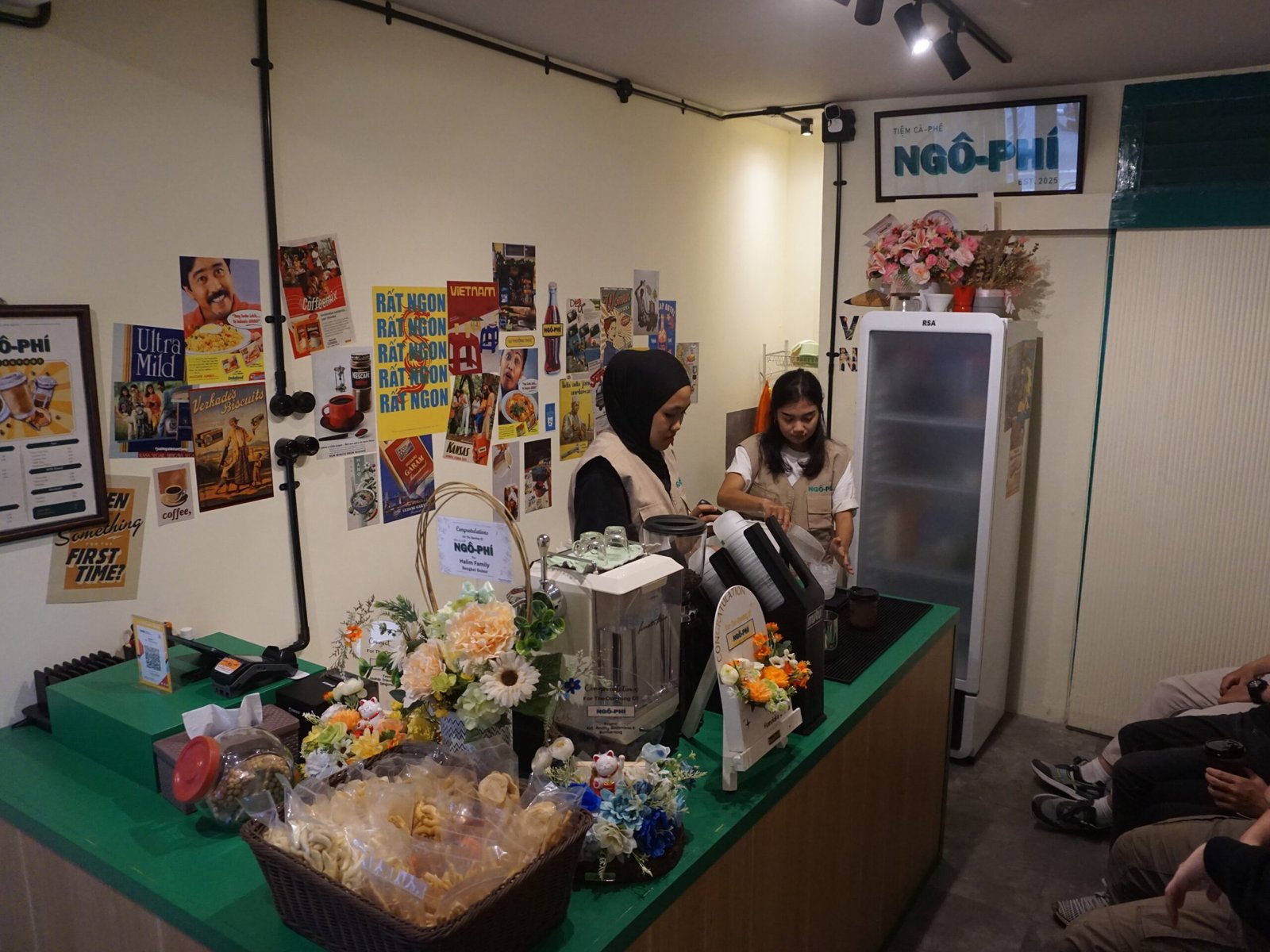 Image gallery marquee