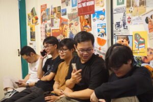 anak muda nongkrong di ngophi